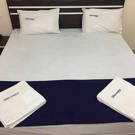 Hotel Nithin Krishna 티루파티 외부 사진