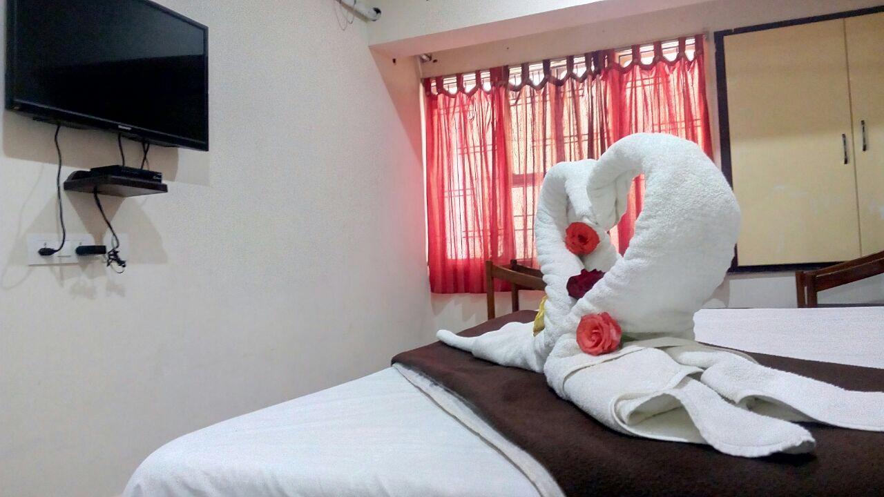 Hotel Nithin Krishna 티루파티 외부 사진