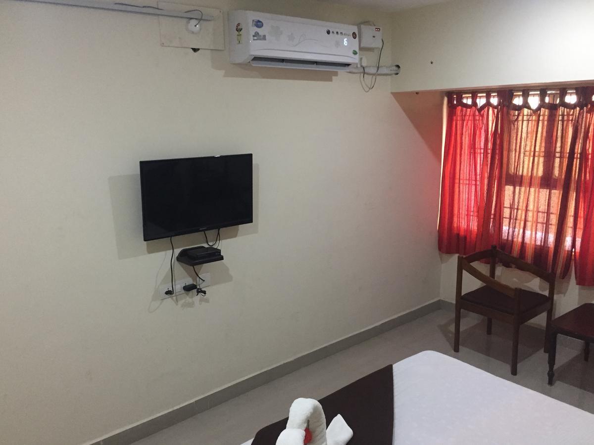Hotel Nithin Krishna 티루파티 외부 사진