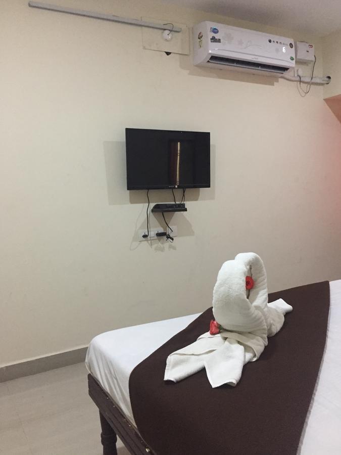 Hotel Nithin Krishna 티루파티 외부 사진