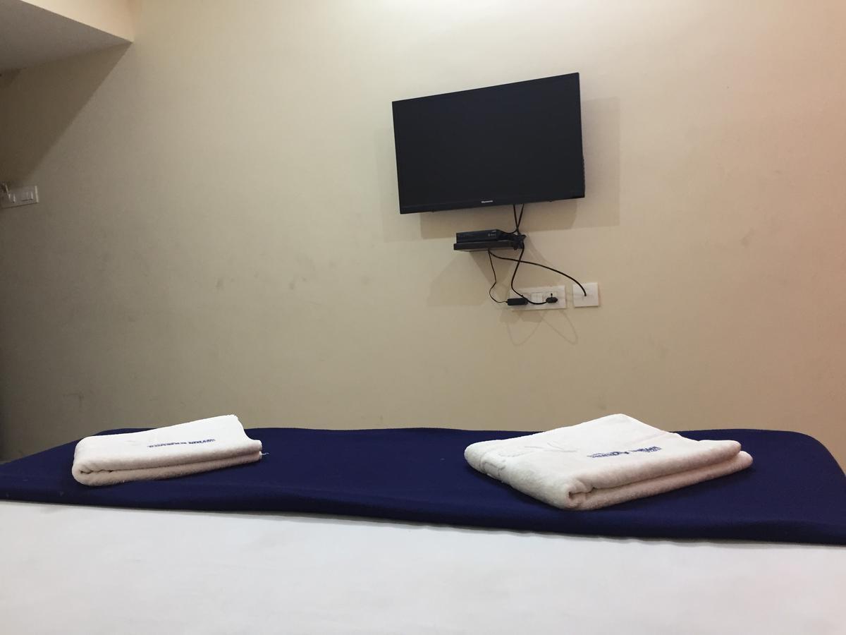 Hotel Nithin Krishna 티루파티 외부 사진
