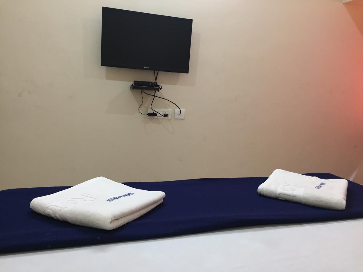 Hotel Nithin Krishna 티루파티 외부 사진